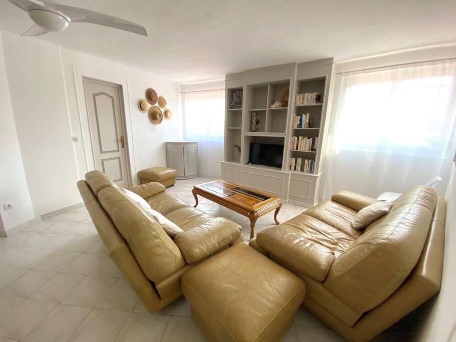 A Louer Haut De Villa 4 Pieces A Sainte-Maxime Golfe De St-Tropez Exterior photo